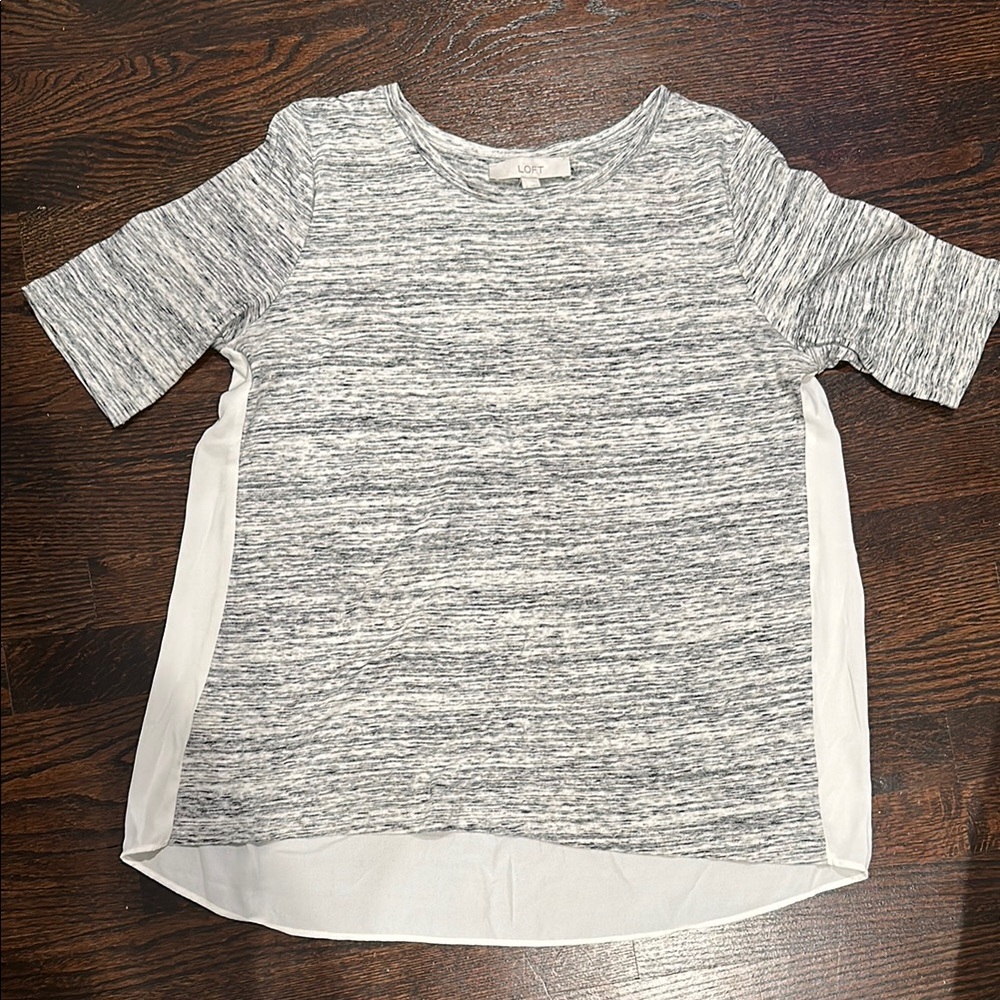 LOFT Gray and White Short Sleeve Tee